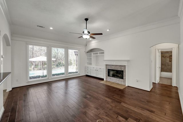 104 Fish Creek Thoroughfare, Montgomery, TX 77316