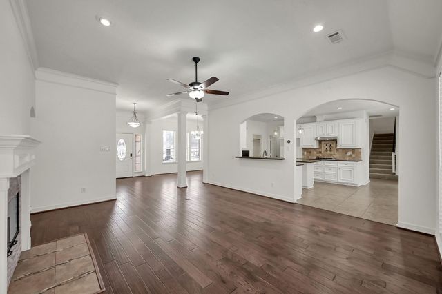 104 Fish Creek Thoroughfare, Montgomery, TX 77316