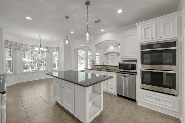 104 Fish Creek Thoroughfare, Montgomery, TX 77316