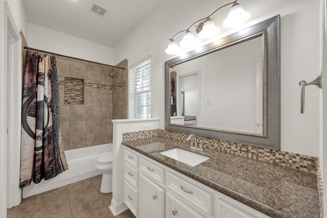 104 Fish Creek Thoroughfare, Montgomery, TX 77316