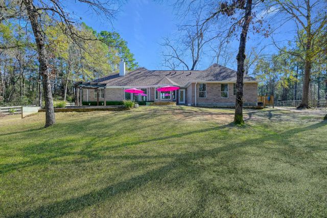 104 Fish Creek Thoroughfare, Montgomery, TX 77316