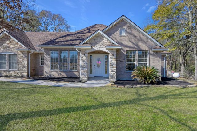 104 Fish Creek Thoroughfare, Montgomery, TX 77316