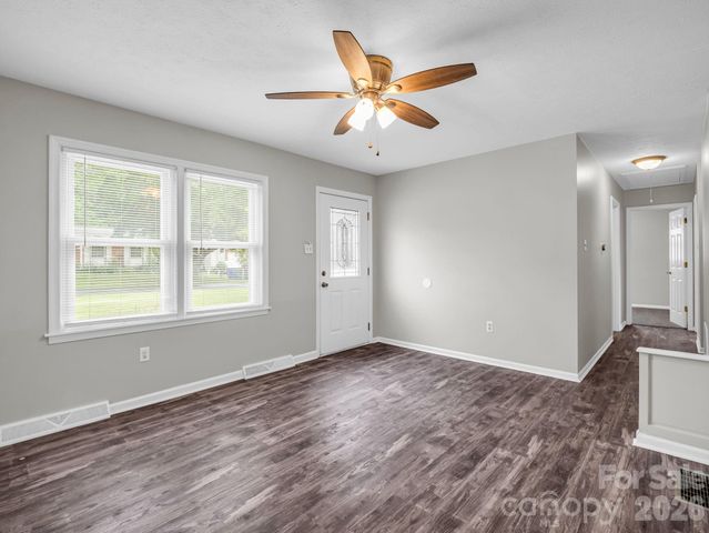 119 Scenic View Drive, Swannanoa, NC 28778
