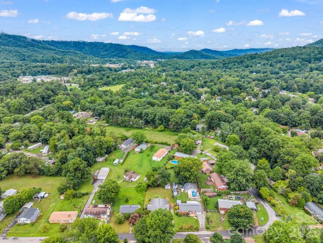 119 Scenic View Drive, Swannanoa, NC 28778