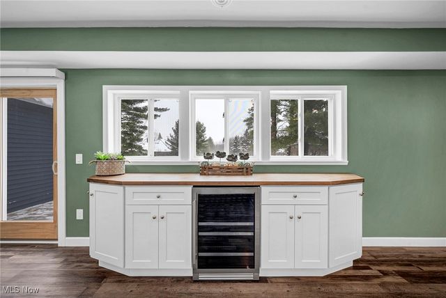 10831 Chillicothe Road, Kirtland, OH 44094