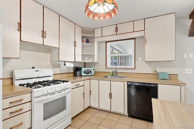 70 Phillips Street, Beacon, NY 12508
