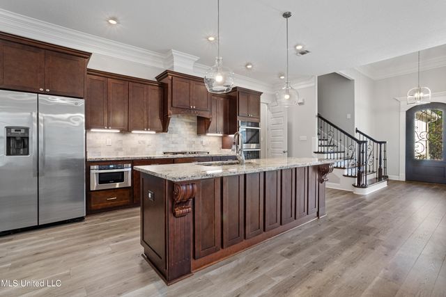 5705 Via Toscana, Ocean Springs, MS 39564