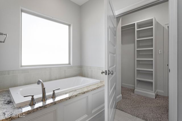 5705 Via Toscana, Ocean Springs, MS 39564