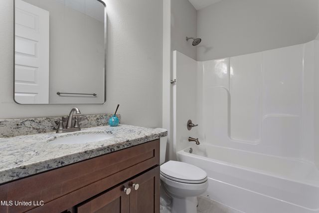 5705 Via Toscana, Ocean Springs, MS 39564