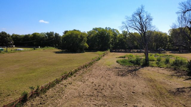 383 RSCR 1605, East Tawakoni, TX 75472