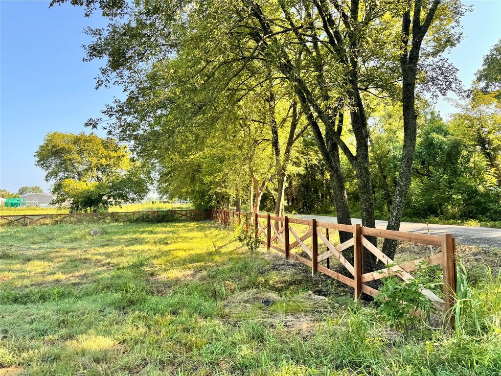 383 RSCR 1605, East Tawakoni, TX 75472