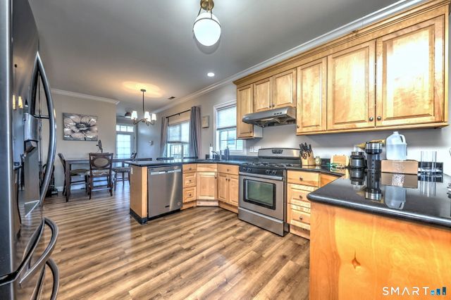 12 Landin Street A, Woodbridge, CT 06525
