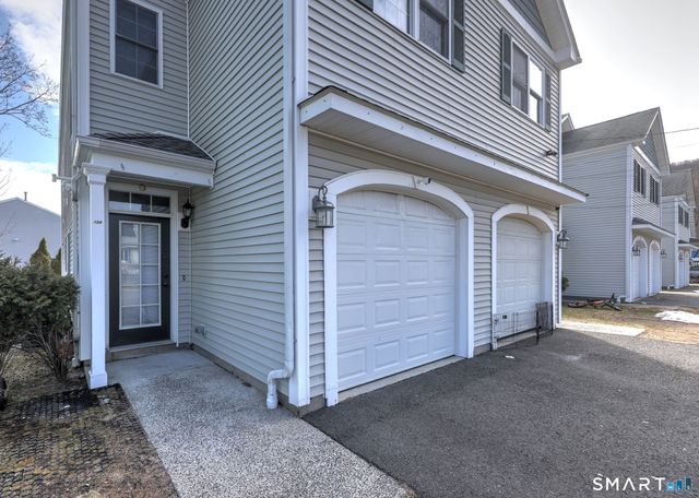 12 Landin Street A, Woodbridge, CT 06525