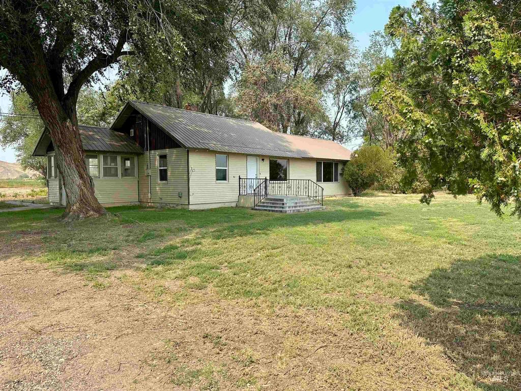 3987 Lincoln Dr, Ontario, OR 97914