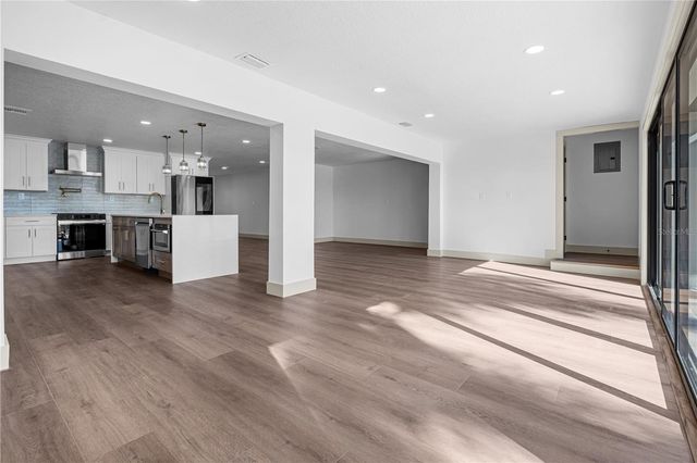 567 BAYWOOD DRIVE S, Dunedin, FL 34698