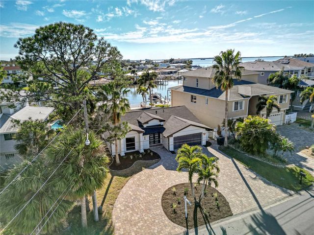 567 BAYWOOD DRIVE S, Dunedin, FL 34698