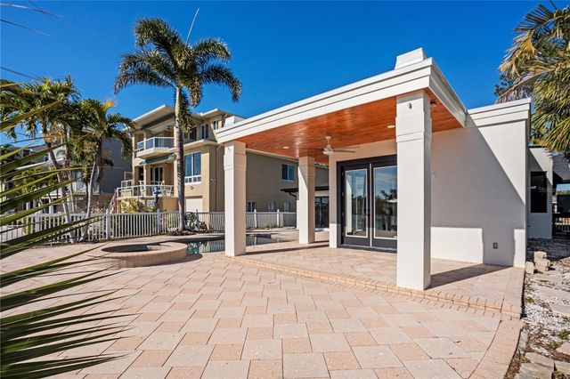 567 BAYWOOD DRIVE S, Dunedin, FL 34698