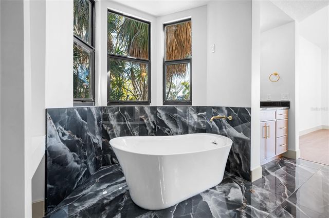 567 BAYWOOD DRIVE S, Dunedin, FL 34698