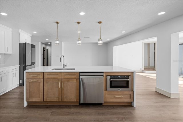 567 BAYWOOD DRIVE S, Dunedin, FL 34698