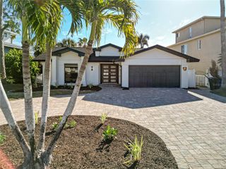 567 BAYWOOD DRIVE S, Dunedin, FL 34698