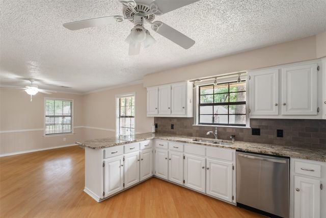 118 Robin Hood Way, Gun Barrel City, TX 75156