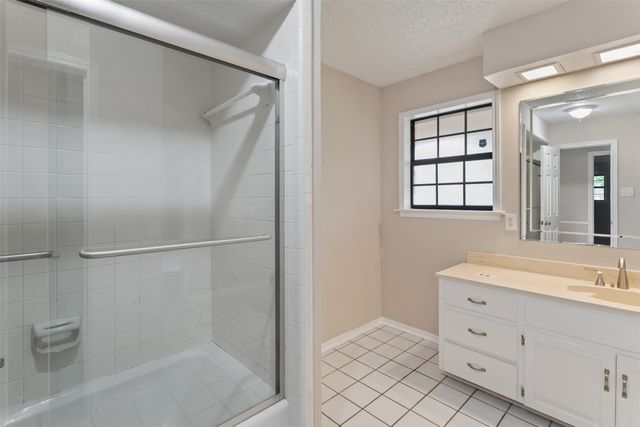 118 Robin Hood Way, Gun Barrel City, TX 75156