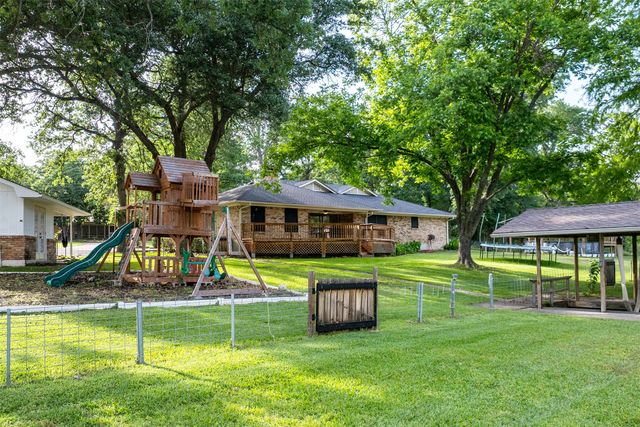 118 Robin Hood Way, Gun Barrel City, TX 75156