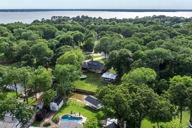 118 Robin Hood Way, Gun Barrel City, TX 75156
