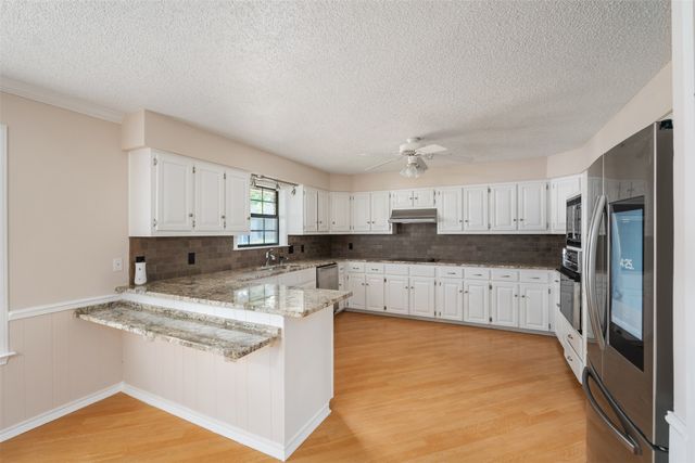 118 Robin Hood Way, Gun Barrel City, TX 75156