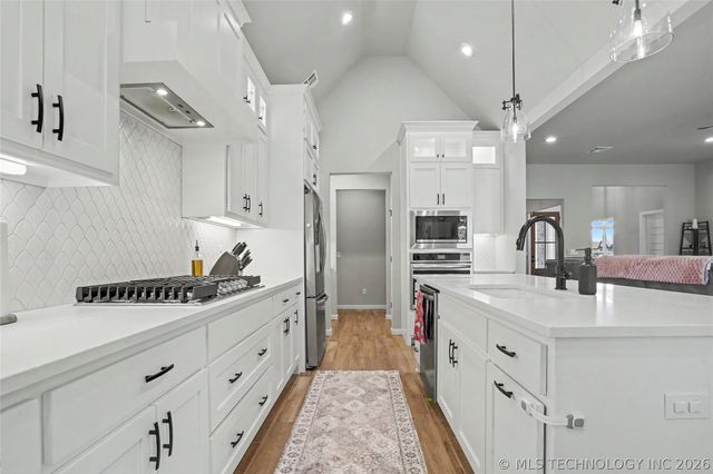 7009 E Oakland Street, Broken Arrow, OK 74014
