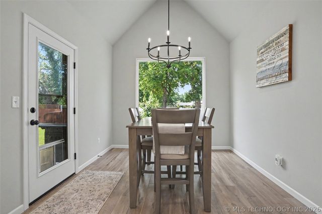 7009 E Oakland Street, Broken Arrow, OK 74014