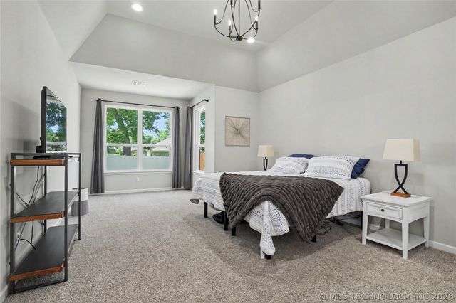 7009 E Oakland Street, Broken Arrow, OK 74014