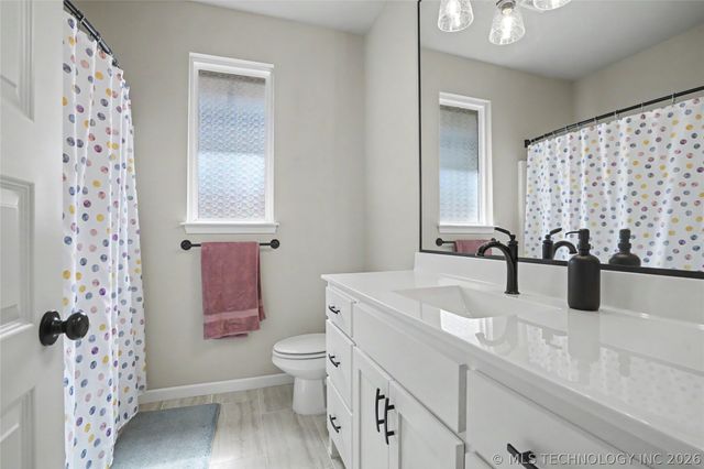7009 E Oakland Street, Broken Arrow, OK 74014