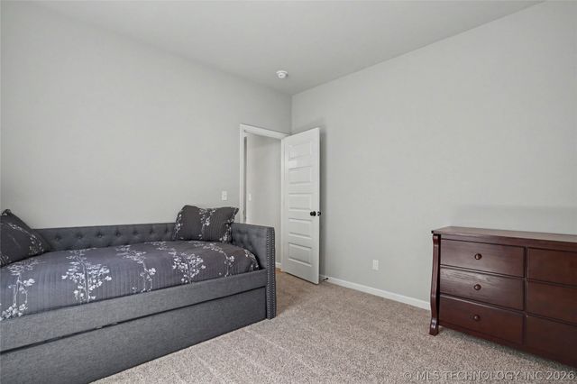7009 E Oakland Street, Broken Arrow, OK 74014