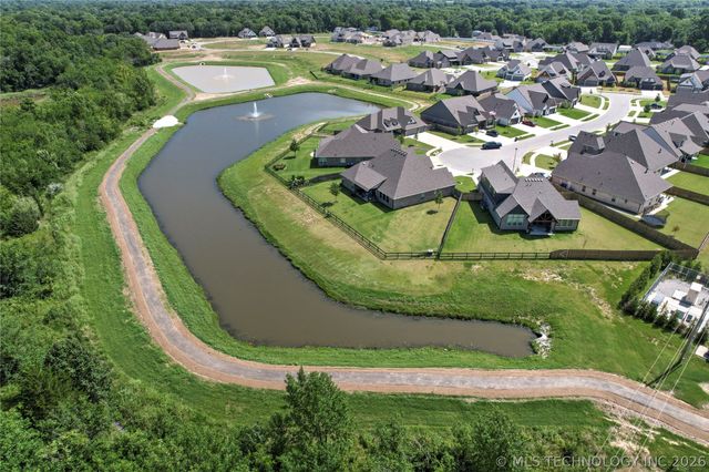 7009 E Oakland Street, Broken Arrow, OK 74014