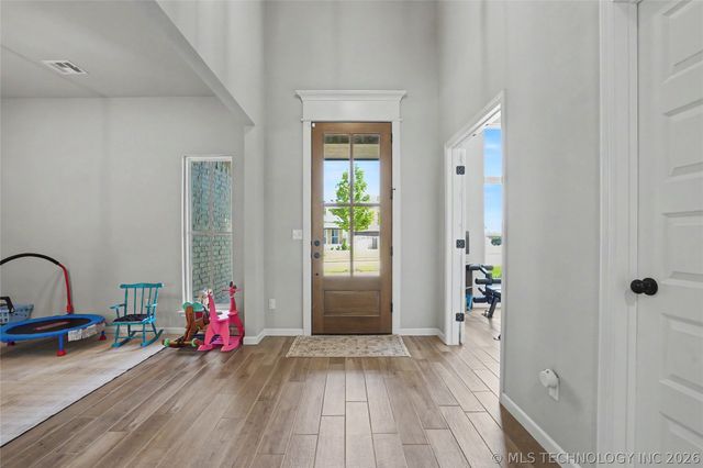 7009 E Oakland Street, Broken Arrow, OK 74014