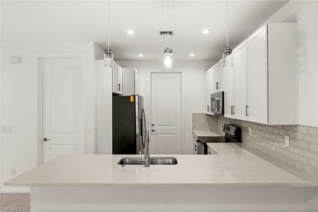 7643 Morgan WAY, Naples, FL 34119