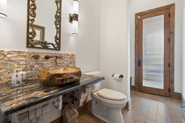 808 Rivercliff Drive, Spicewood, TX 78669