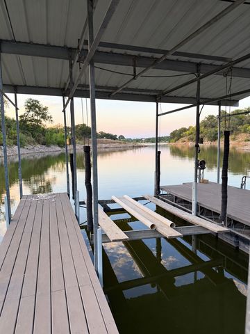 808 Rivercliff Drive, Spicewood, TX 78669