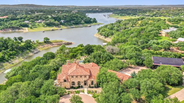 808 Rivercliff Drive, Spicewood, TX 78669