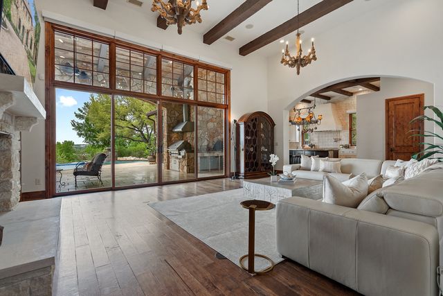 808 Rivercliff Drive, Spicewood, TX 78669