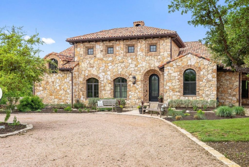 808 Rivercliff Drive, Spicewood, TX 78669