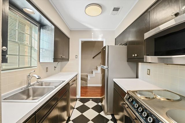 4409 Travis Street L, Dallas, TX 75205