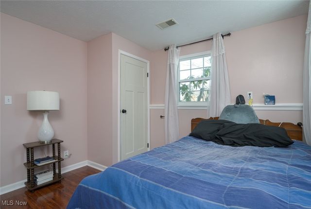 1302 Carol Drive, Kent, OH 44240