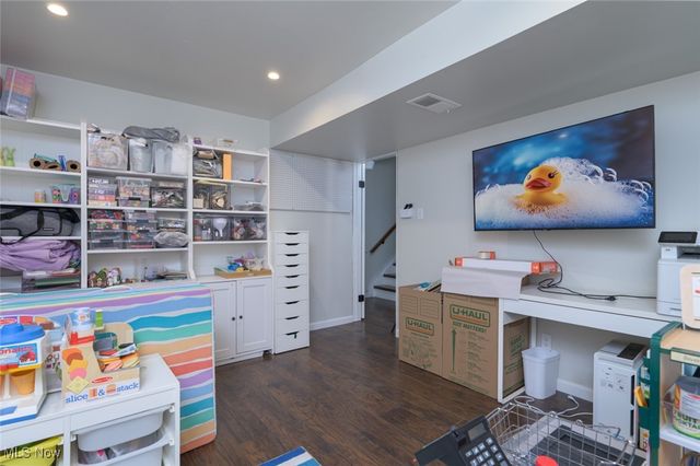 1302 Carol Drive, Kent, OH 44240