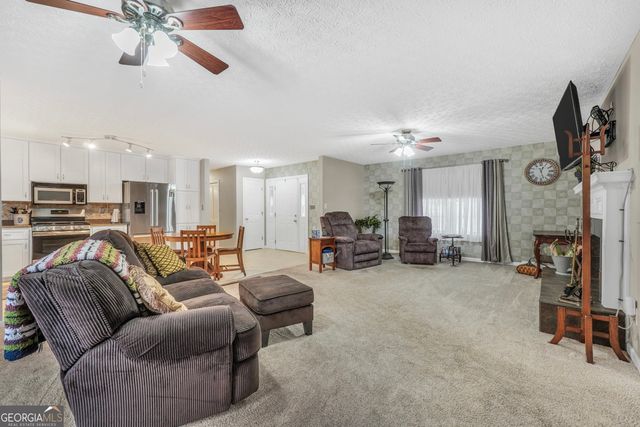 205 Summerfield Lane, Mcdonough, GA 30253