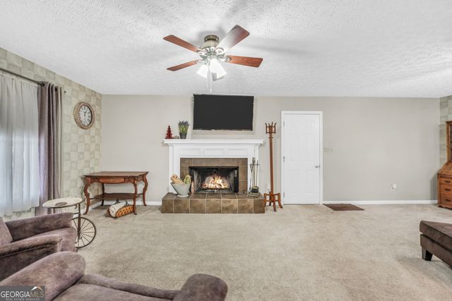 205 Summerfield Lane, Mcdonough, GA 30253