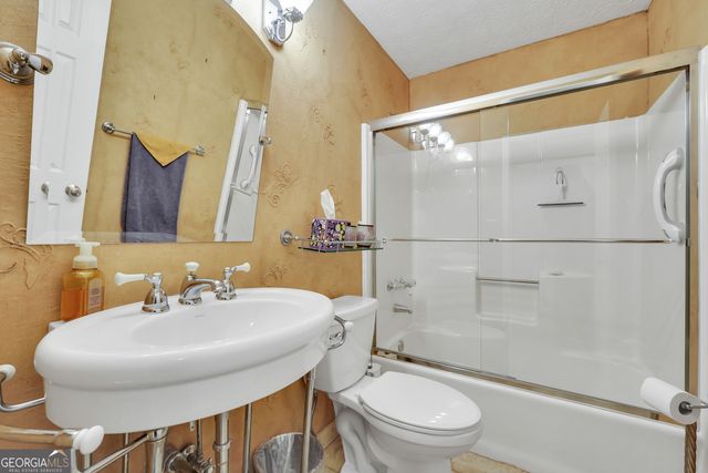 205 Summerfield Lane, Mcdonough, GA 30253