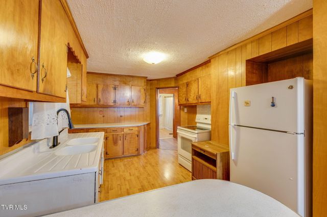 1524 Fairview Avenue, Kingsport, TN 37660