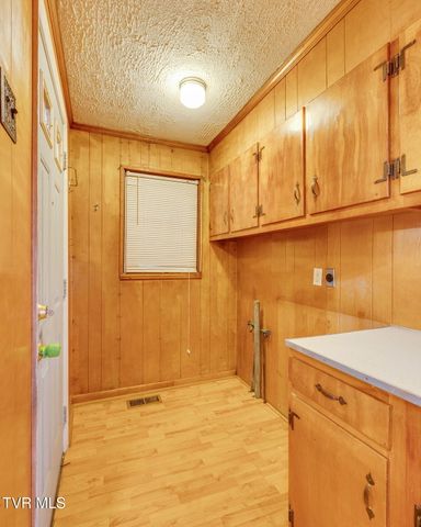 1524 Fairview Avenue, Kingsport, TN 37660